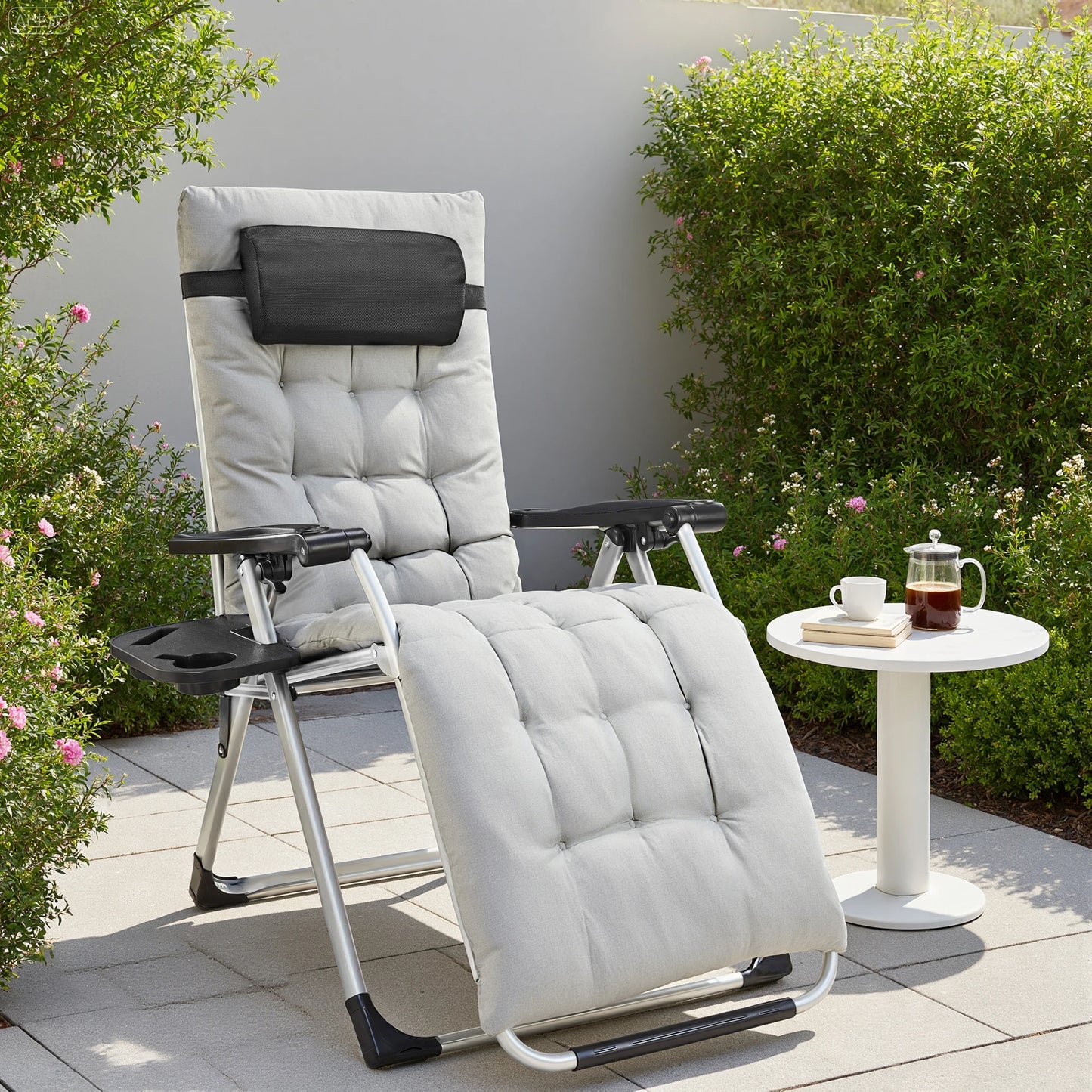 Set of two zero gravity recliner lounge chairs