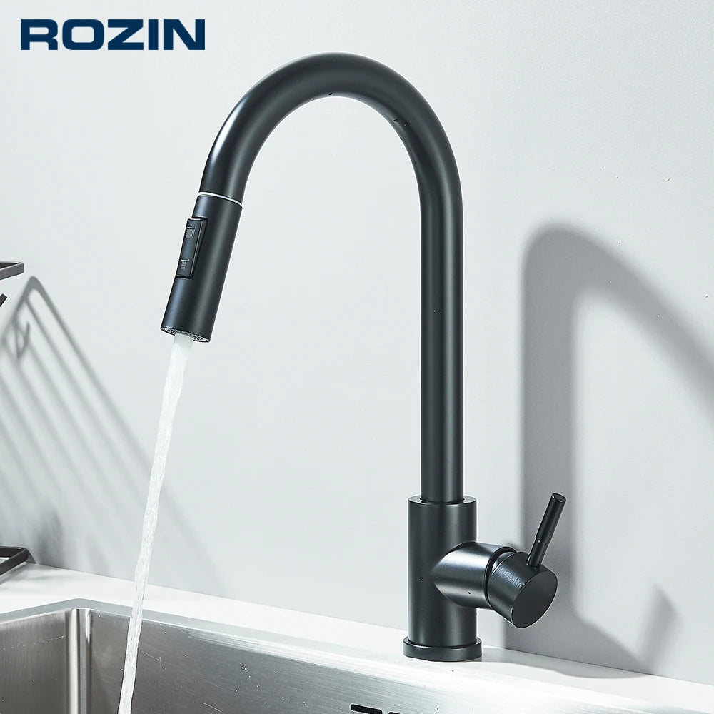 Pull-out kitchen faucet with dual spray modes